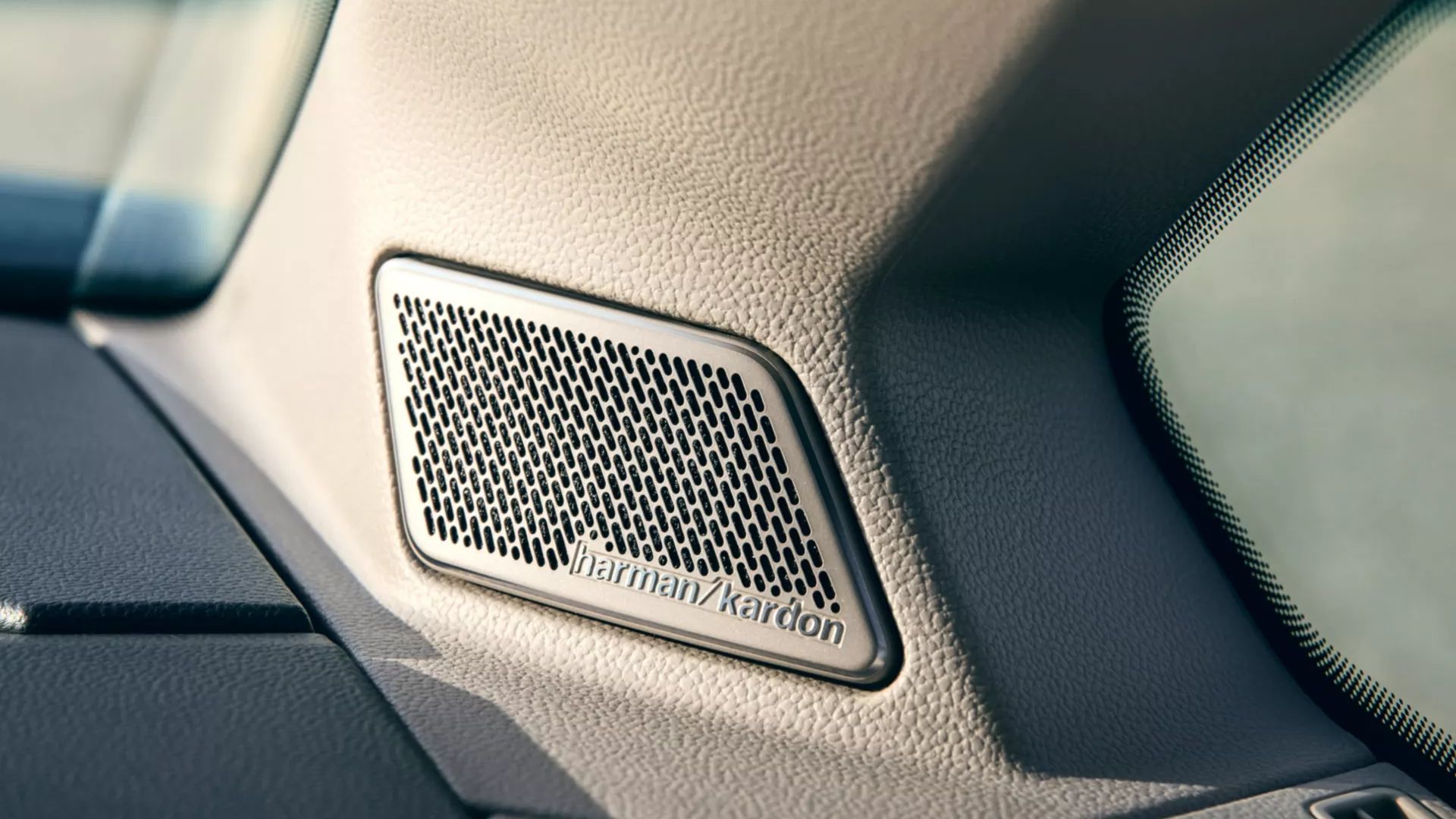 Nahaufnahme Harman/Kardon Soundsystem Multivan