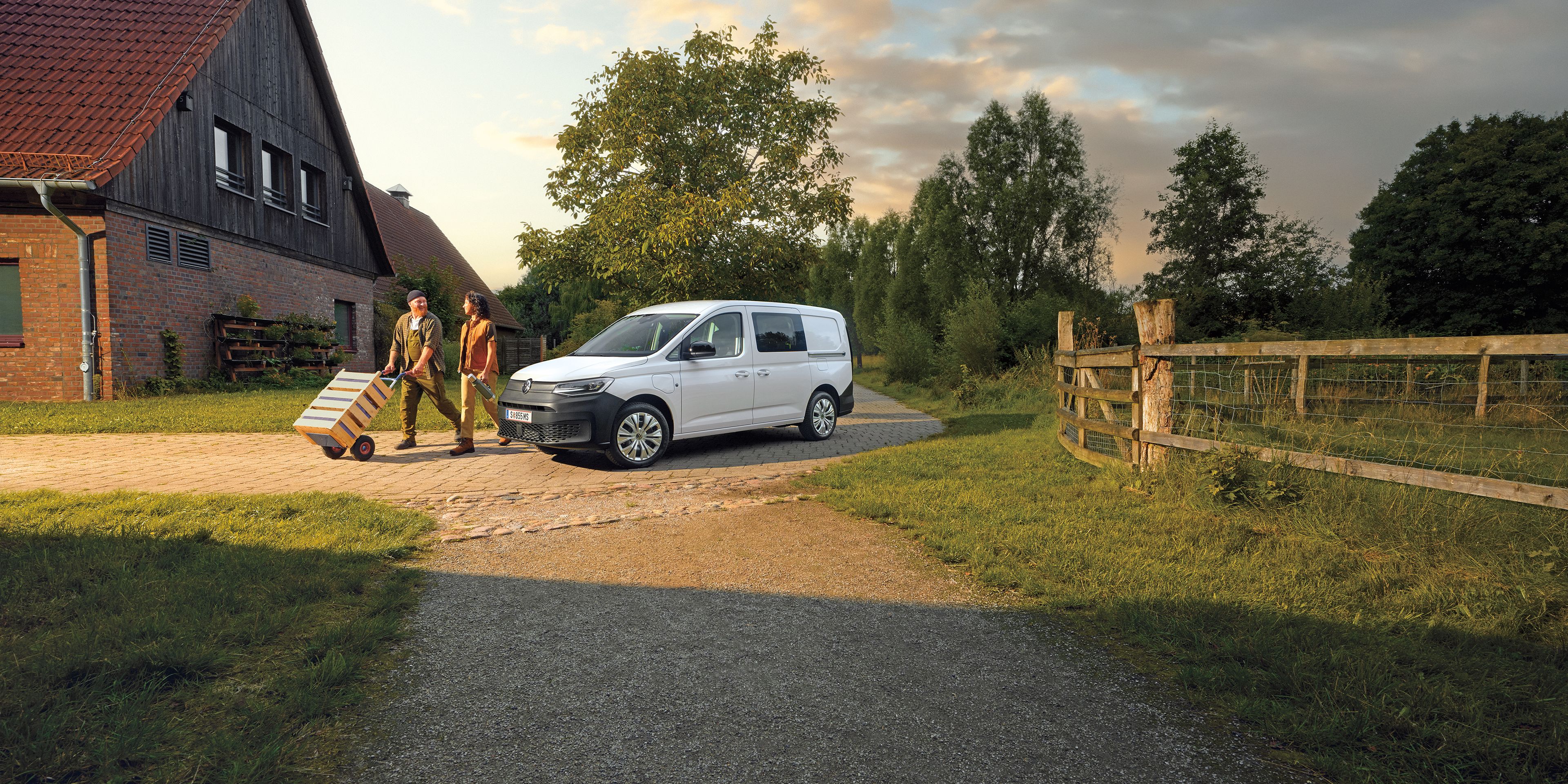 VW Caddy Flexible Front