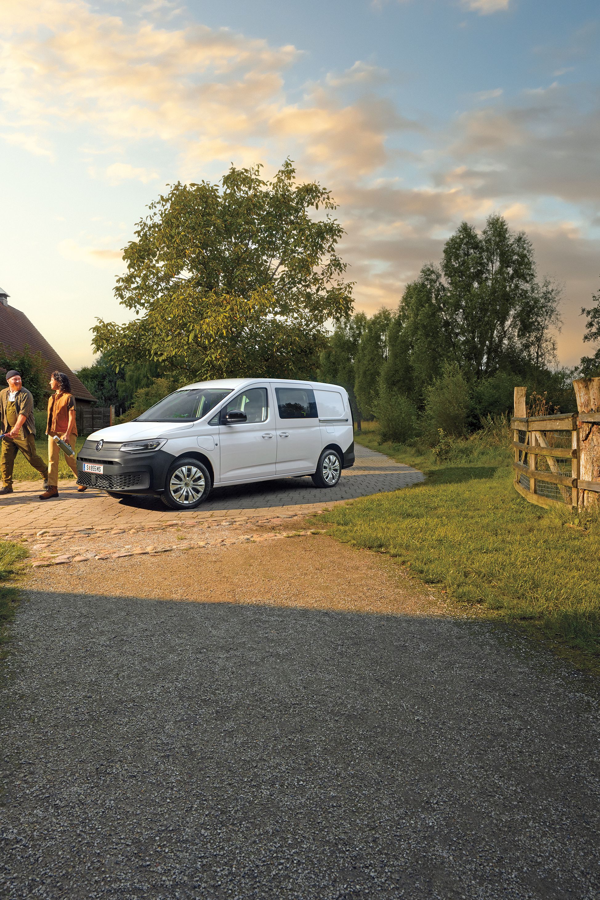 VW Caddy Flexible Front