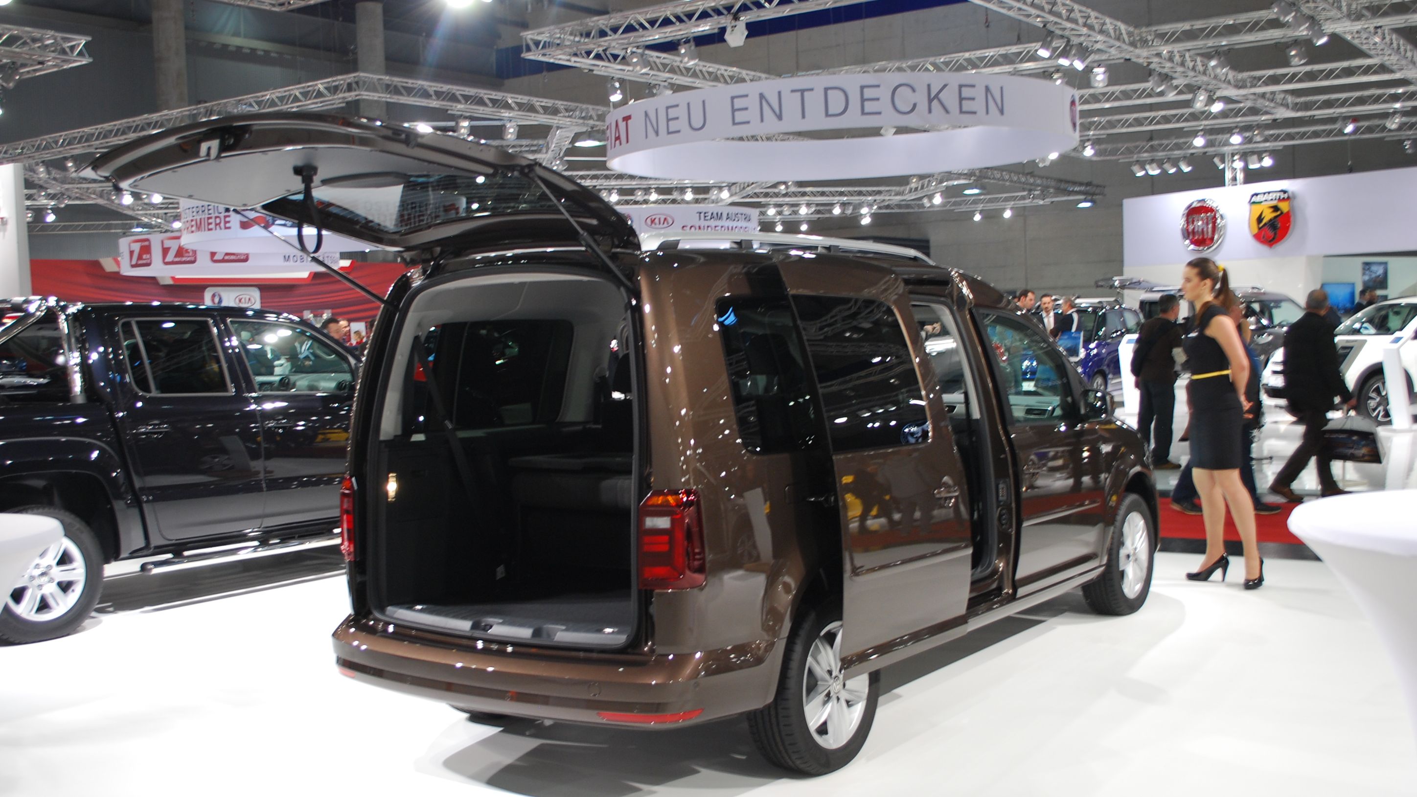 VW Caddy Maxi braun