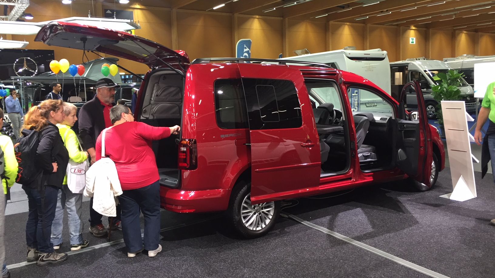 Caravan Salon Messe Wels Cady Beach rot
