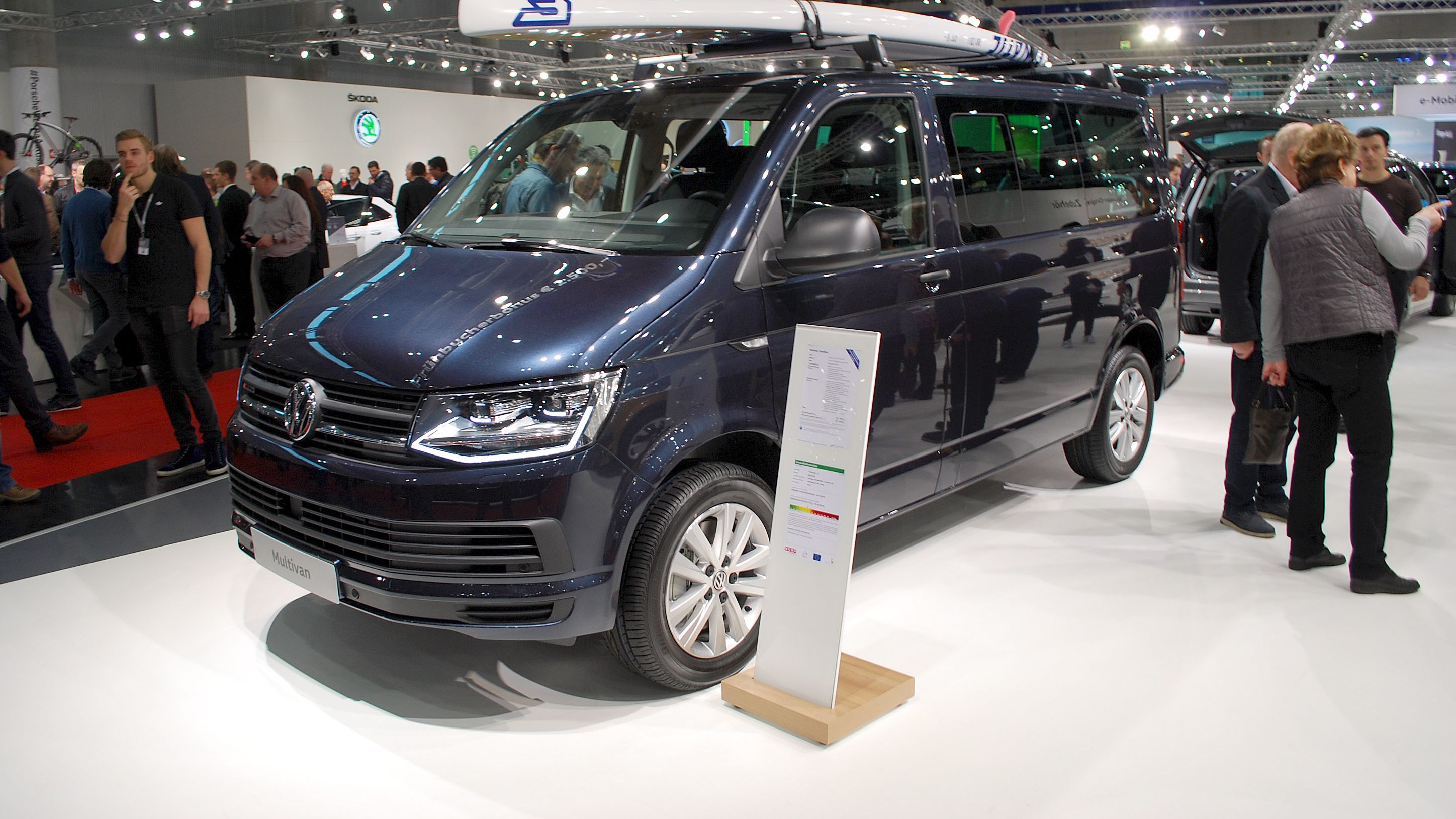 VAS-2018-nutzfahrzeuge-4motion-allrad-Multivan-Trendline-dunkelblau-vw-volkswagen-vienna-autoshow-2018