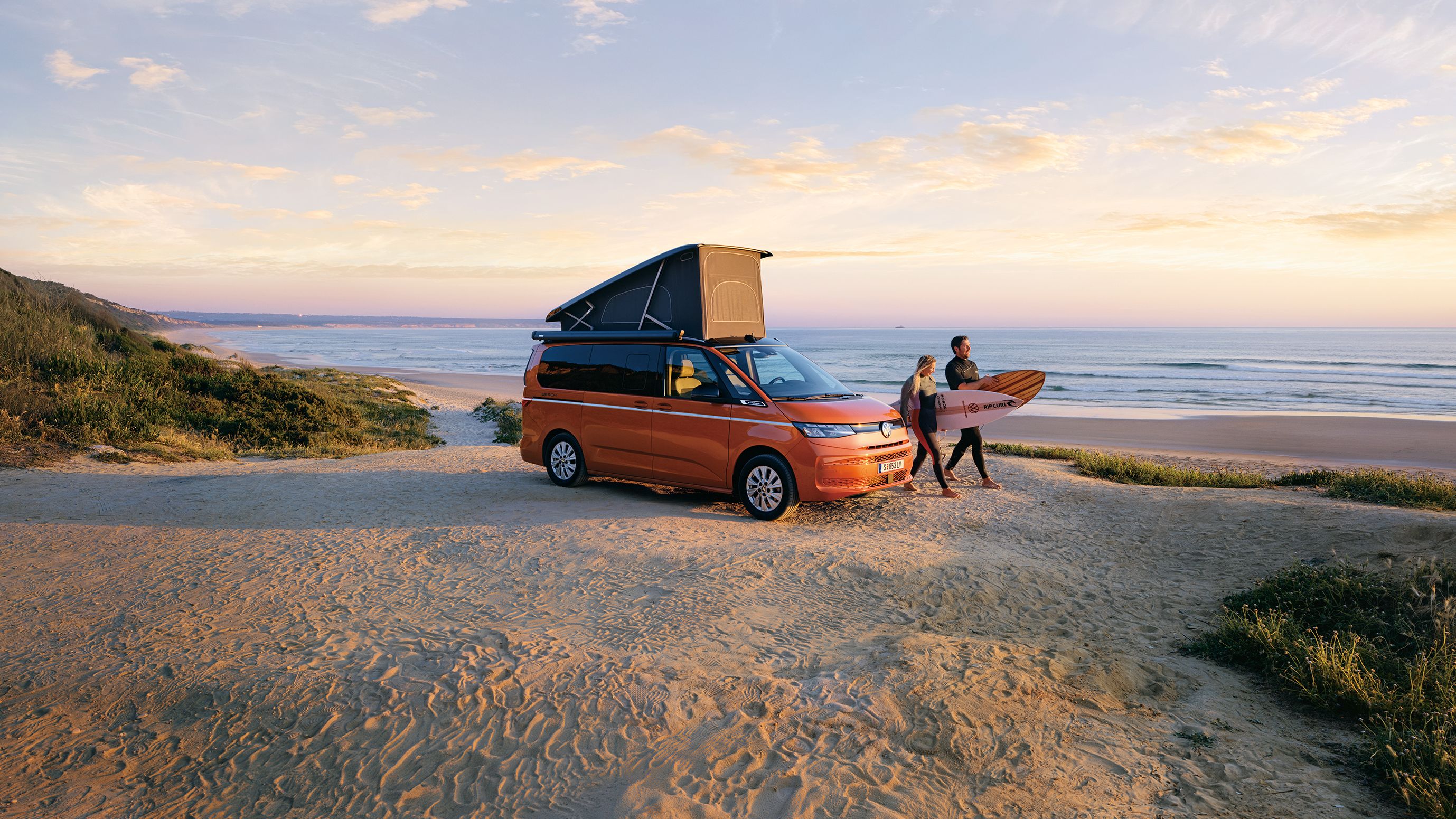 Der neue California in Orange an Küste.