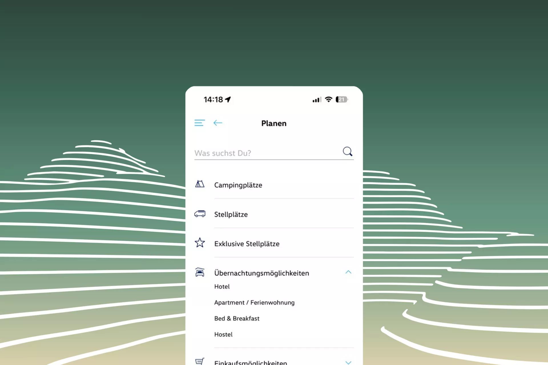 Screenshot der VW California-App mit verschiedenen Unterkunfts- und Verpflegungsmöglichkeiten. Der Hintergrund zeigt geschwungene Linien in grün und beige. Auf dem Bildschirm sind Symbole und Kategorien wie Hotels, Campingplätze und Essen & Trinken zu sehen.