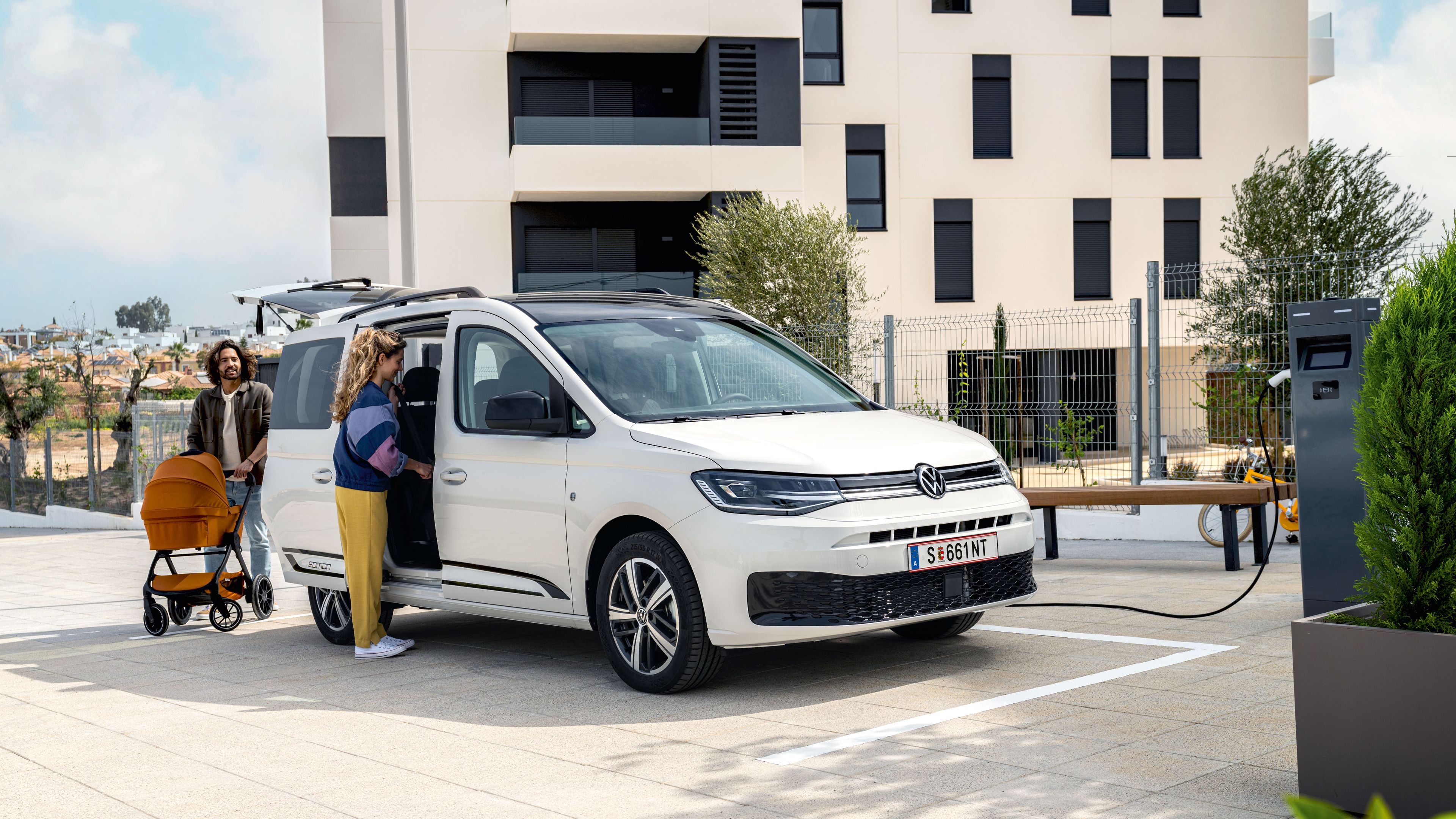 Caddy eHybrid Front