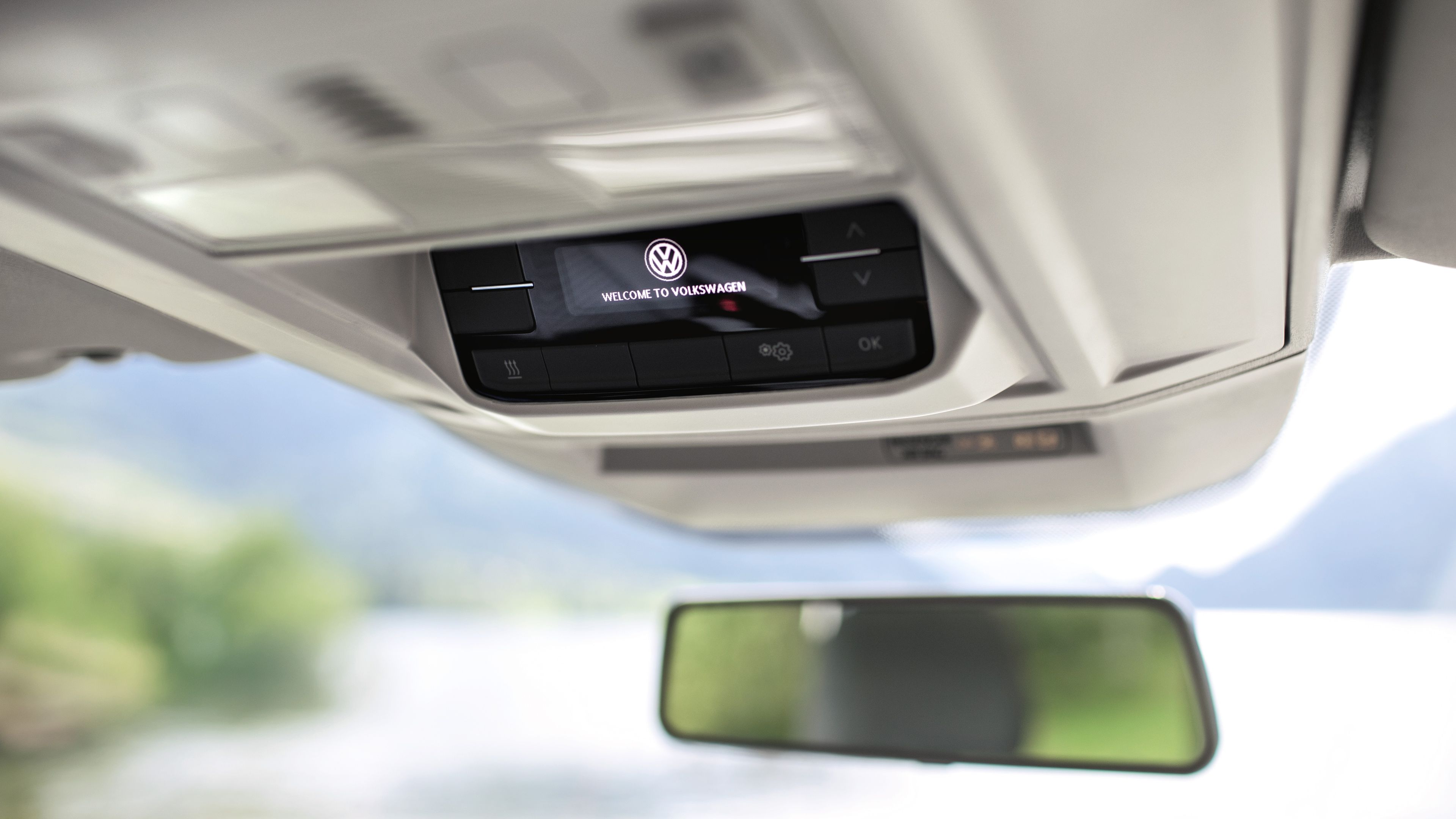 Bedieneinheit Standheizung im VW Grand California Reisemobil.