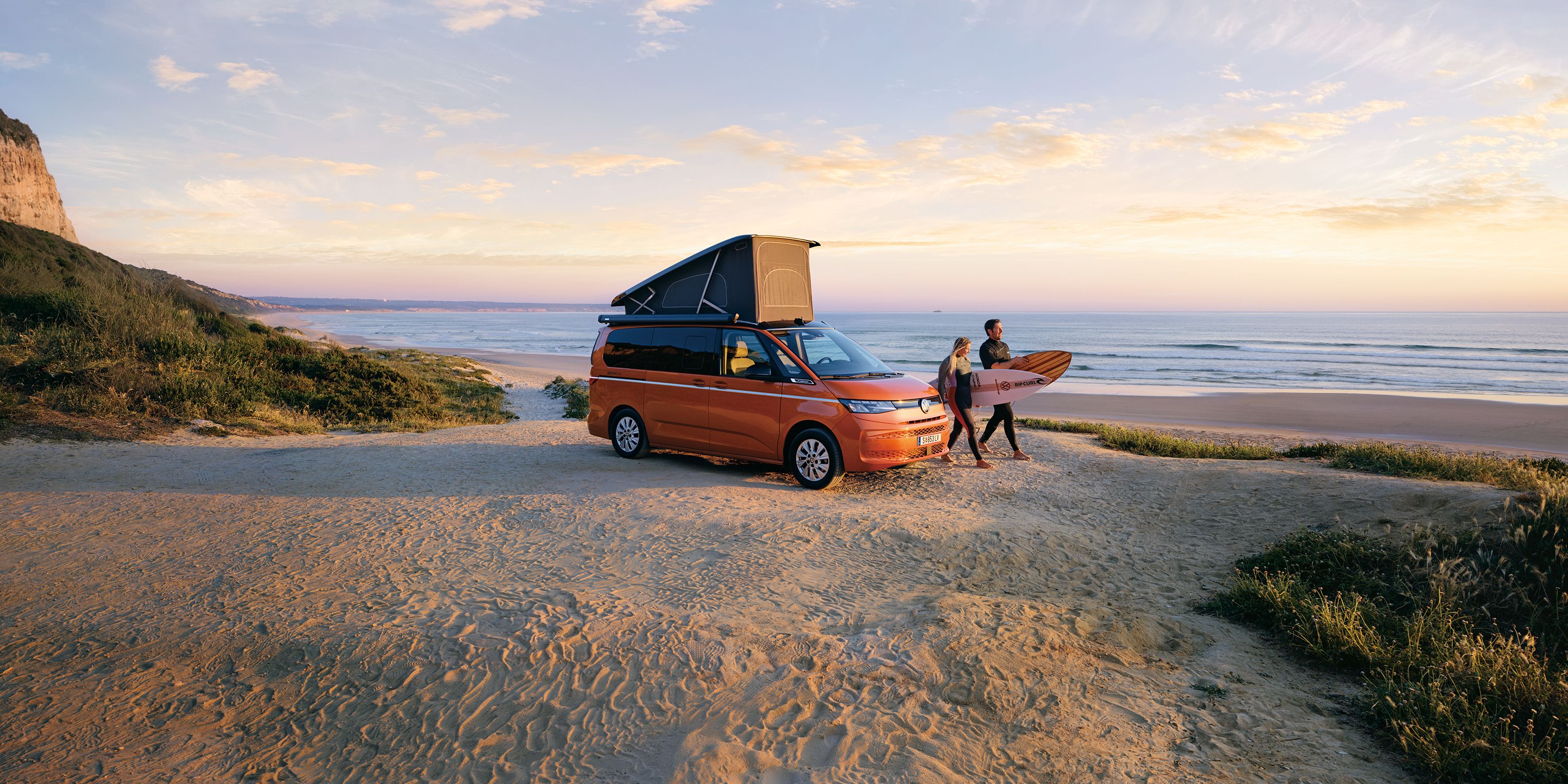 Der neue California in Orange an Küste.