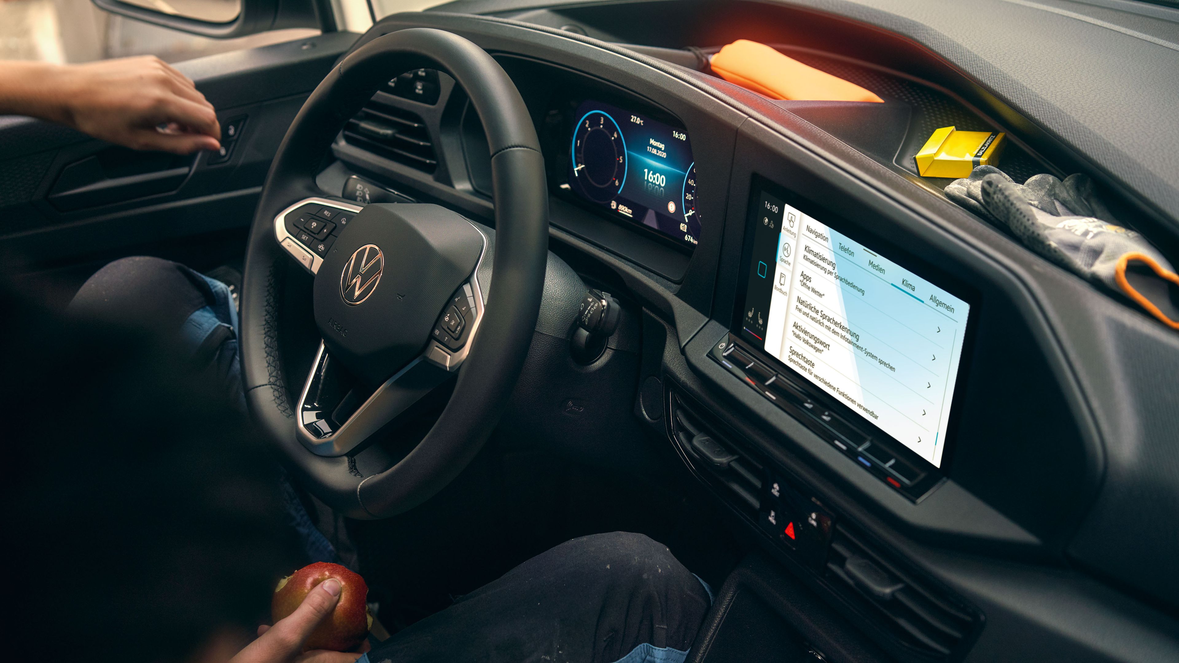 Das Innovision Cockpit in einem VW Caddy Cargo.