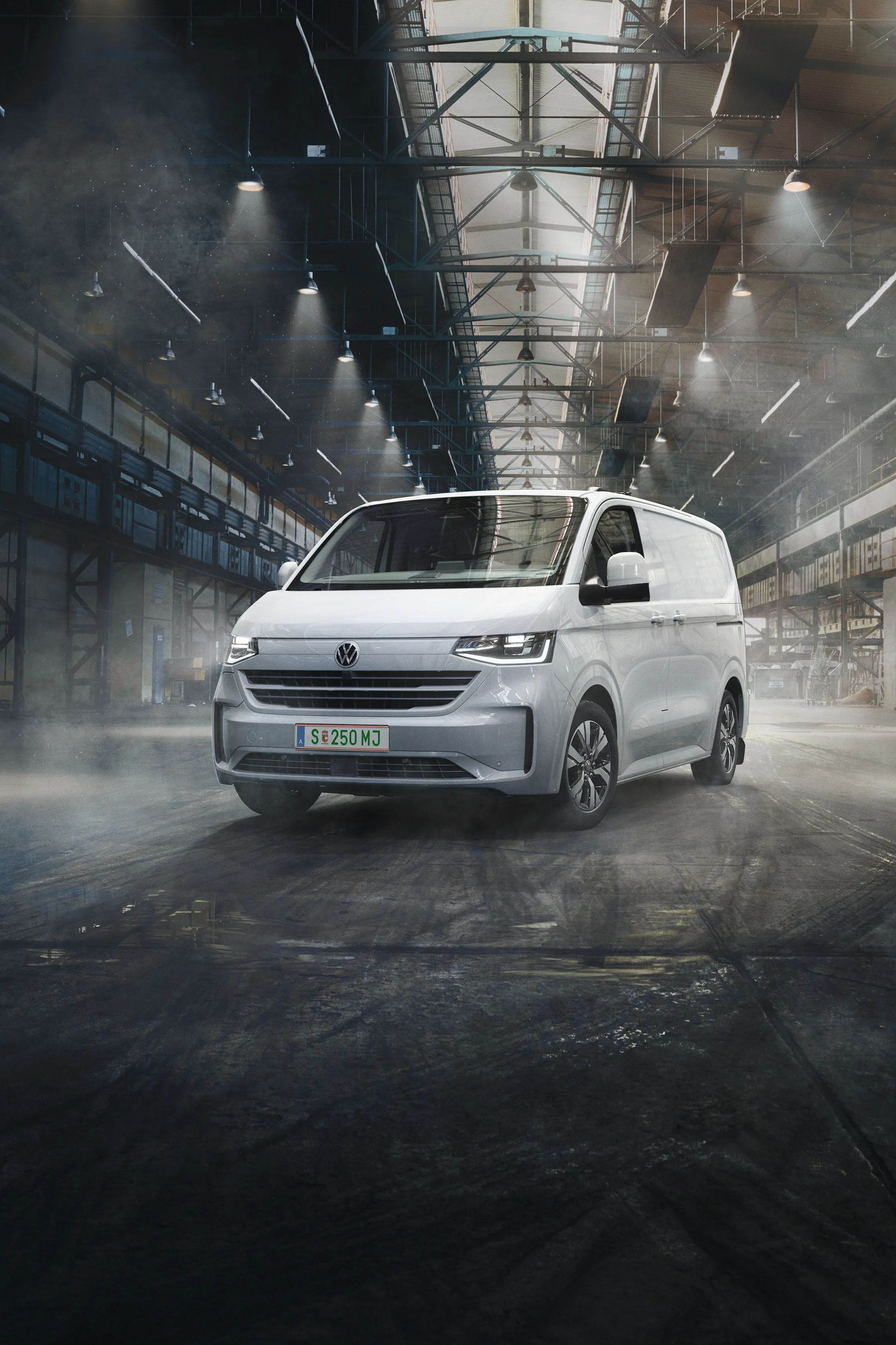 Der neue VW Transporter Kastenwagen in Halle